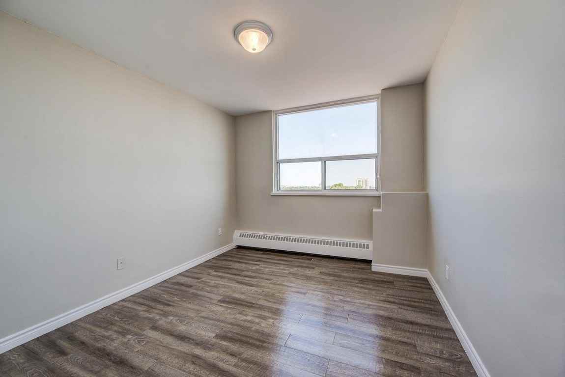 Gage Manor Apartments - Photo 7 of 12
