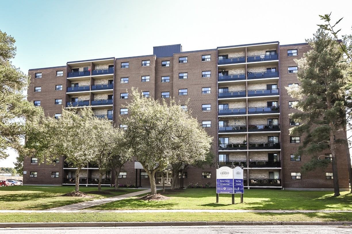 Grand Apartments - Photo 3 of 14