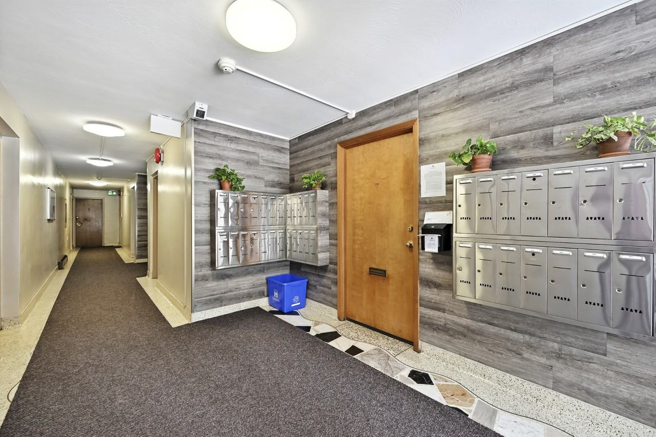 Granite Manor Apartments - Photo 6 of 11