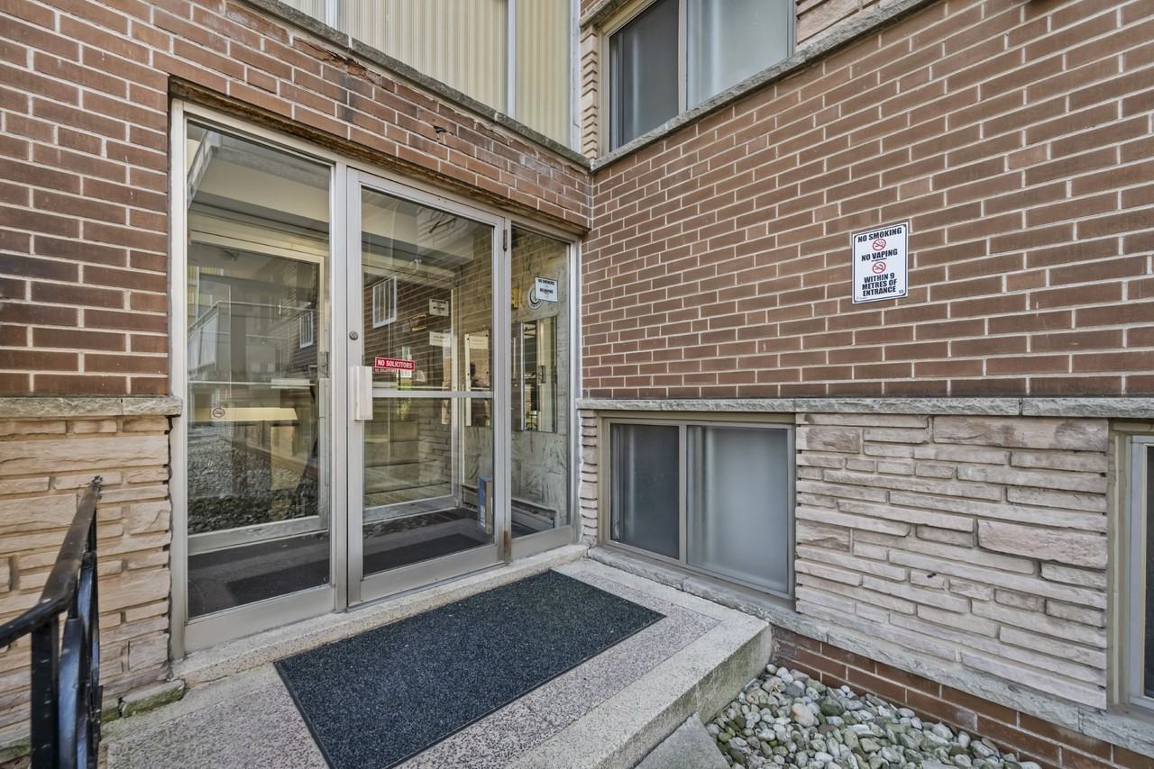 Helen Manor Apartments - Photo 5 of 12