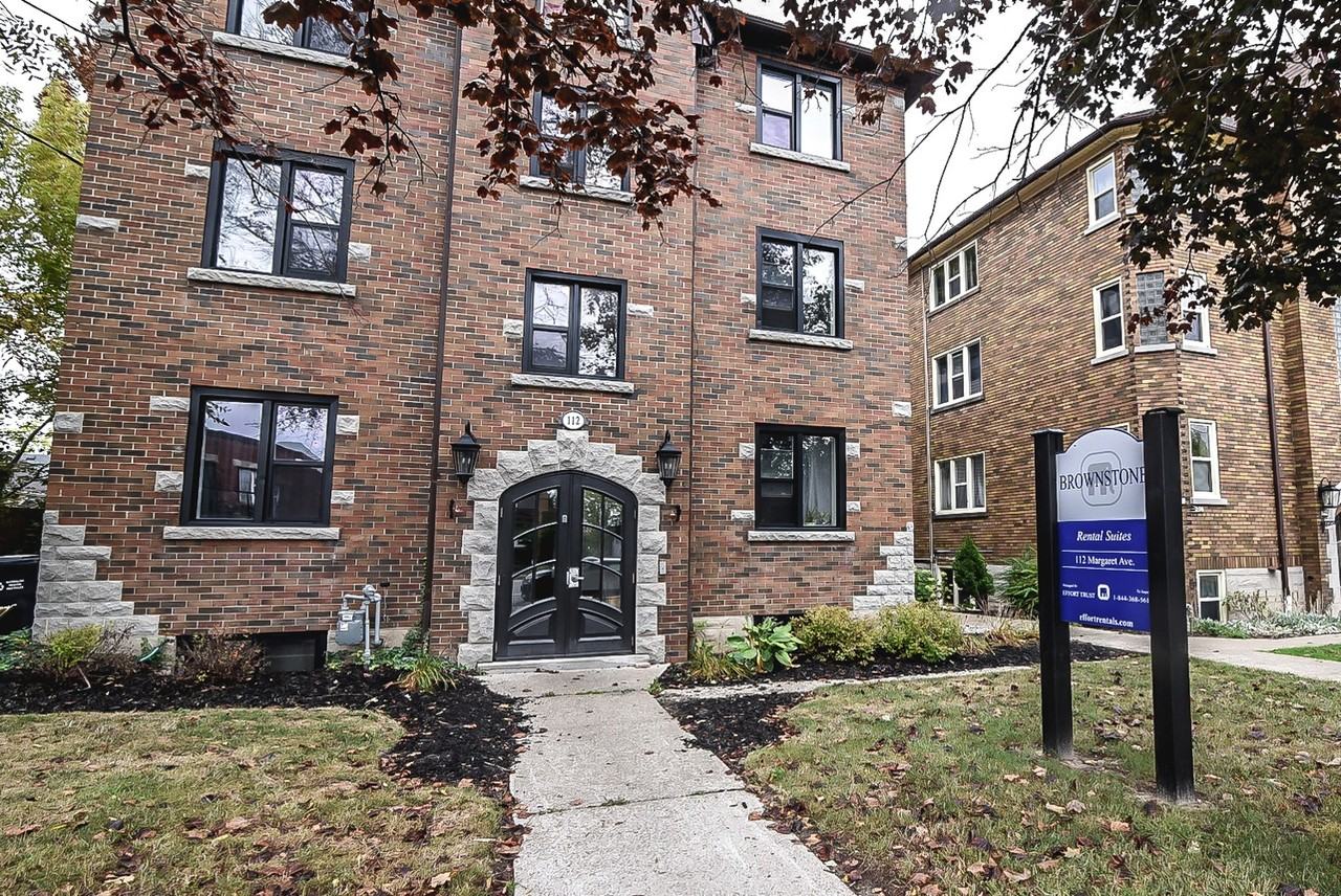 Brownstone 112 (Margaret Ave Apartments) - Photo 3 of 6