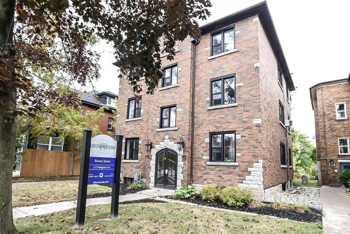 Brownstone 236 (Margaret Ave Apartments) - Photo 2 of 4