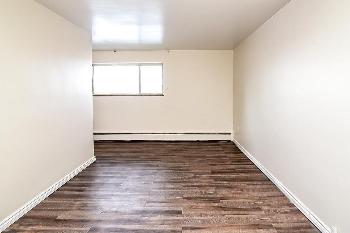 Riverview Towers - Photo 4 of 14