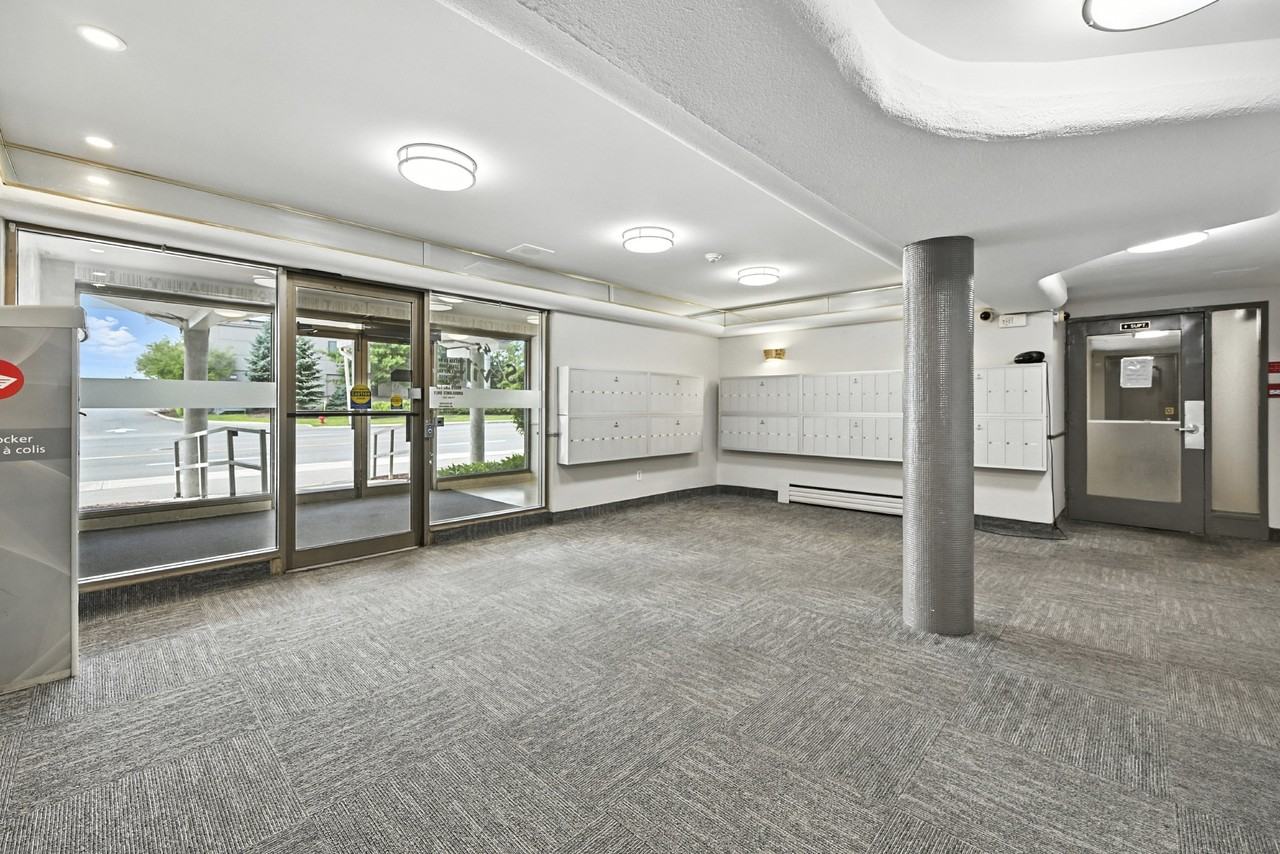 Seville Apartments - Photo 3 of 9