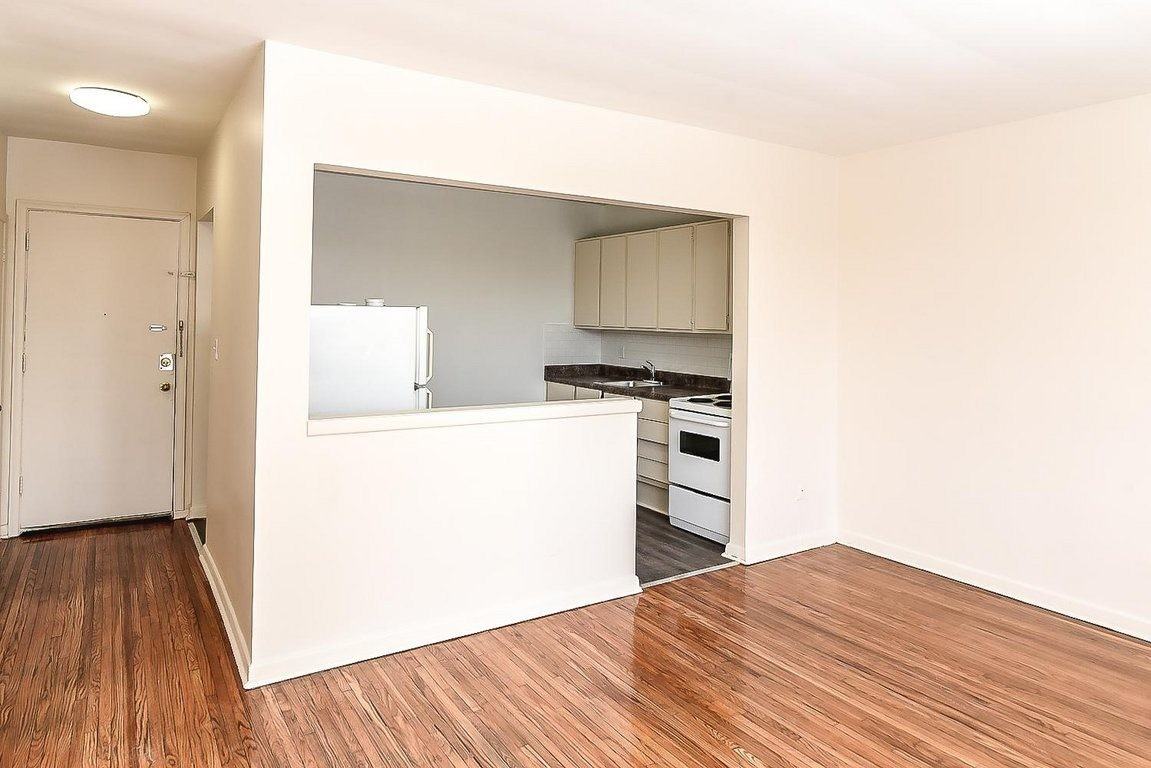 Southam Apartments - Photo 6 of 13