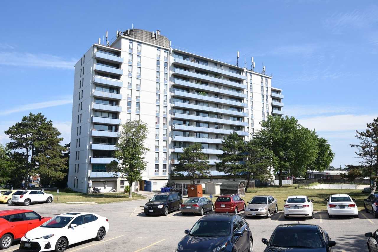 Tremont Apartments - Photo 3 of 17