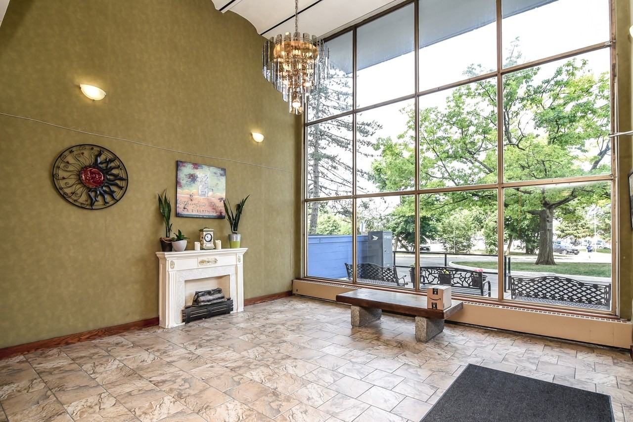 Tremont Apartments - Photo 4 of 17