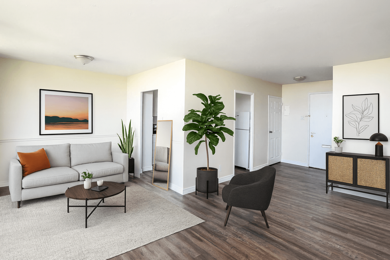 Tremont Apartments - Photo 5 of 17