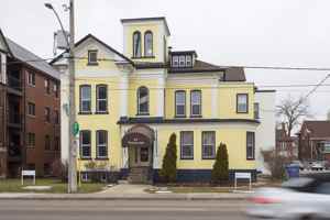 featured image of 44 Weber St W