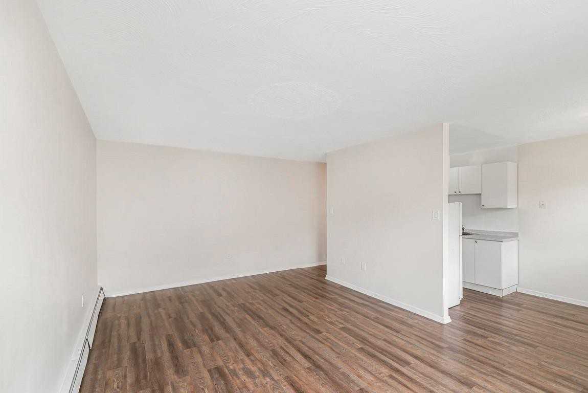 Winston Place Apartments - Photo 6 of 12