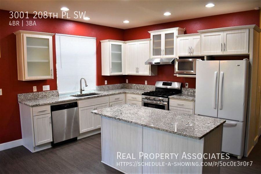 3001 208th Pl Sw - Photo 3 of 29