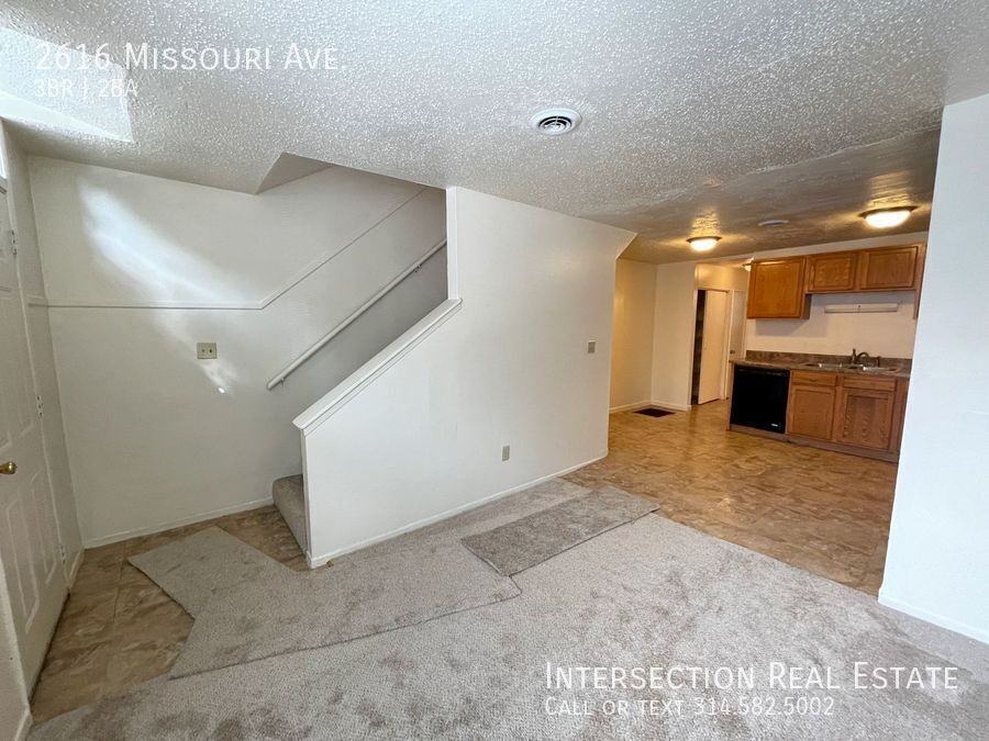 2616 Missouri Ave - Photo 2 of 12