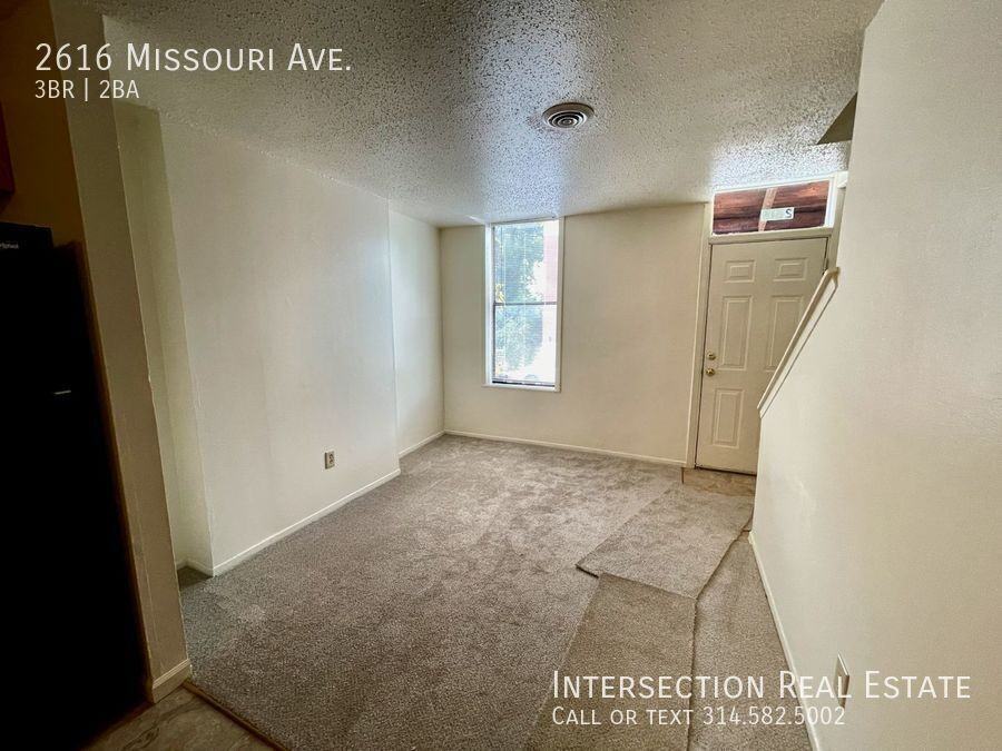 2616 Missouri Ave - Photo 3 of 12