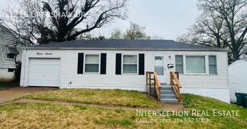 featured image of 1216 Grenshaw Dr