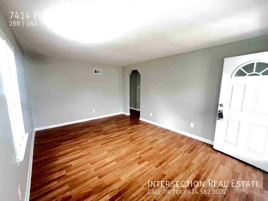 7414 Pleaseway Dr - Photo 3 of 13