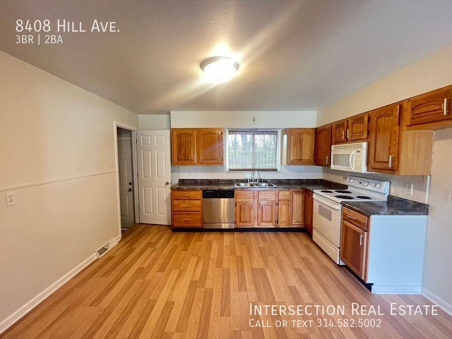 8408 Hill Ave - Photo 6 of 23