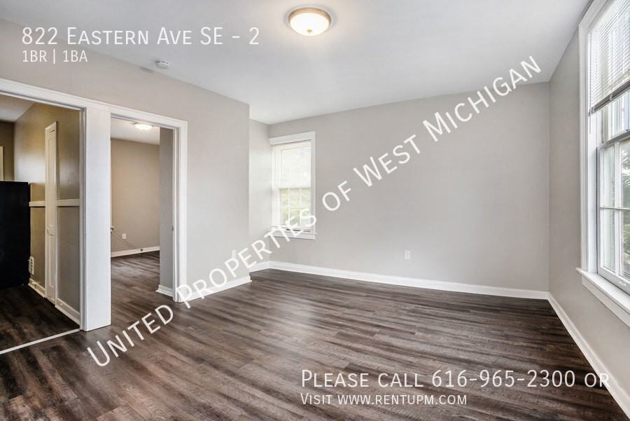 822 Eastern Ave Se #2 - Photo 5 of 16