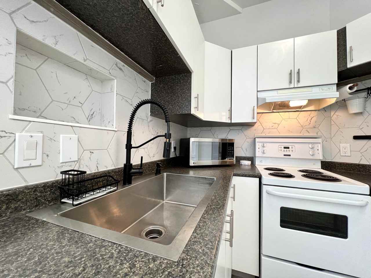 22 East Cordova Street #319 - Photo 6 of 33