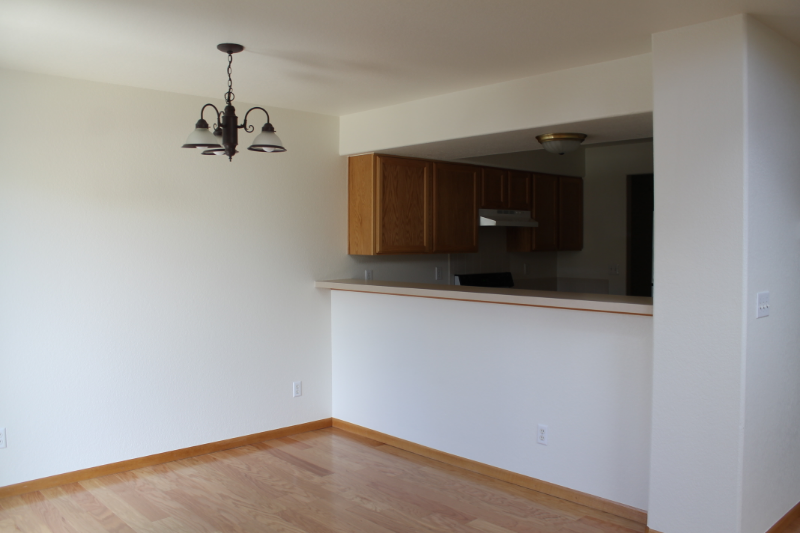 1018 Tierra Ln - Photo 4 of 24