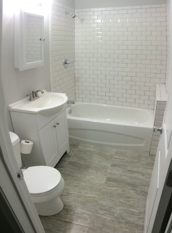 2224 N 12th St #1B - Photo 3 of 5