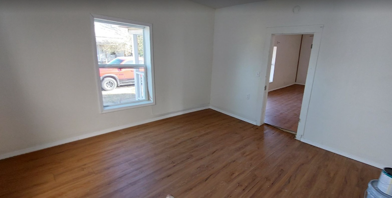 115 S C St - Photo 6 of 9