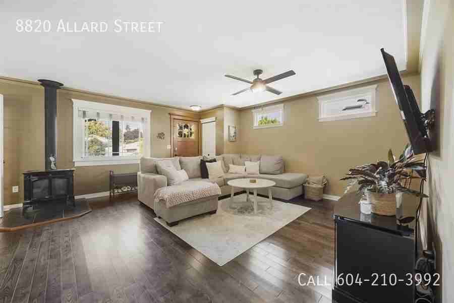 8820 Allard St - Photo 5 of 13
