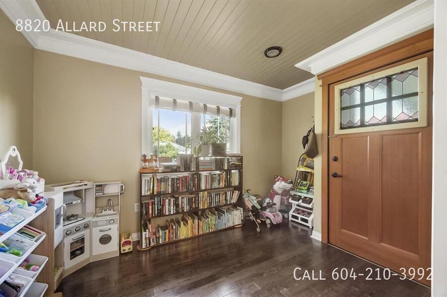 8820 Allard St - Photo 7 of 13