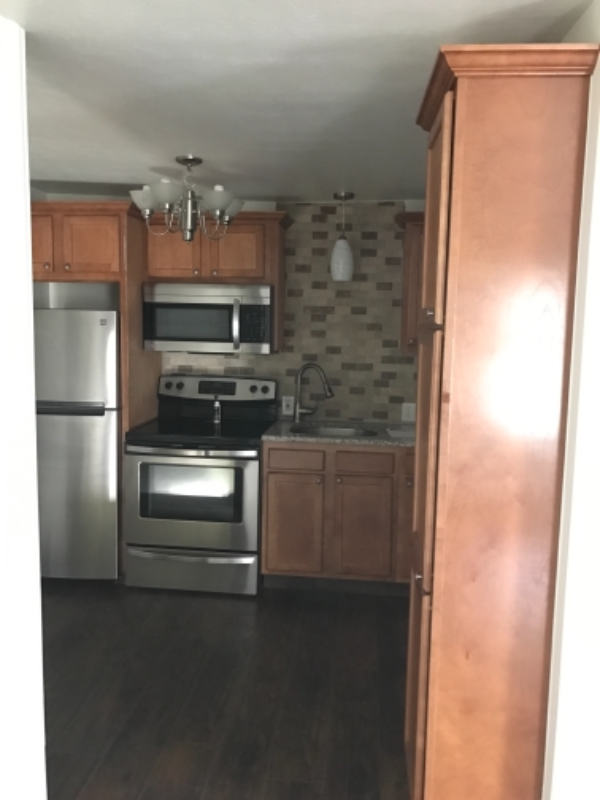 414 Fox St - Photo 4 of 11