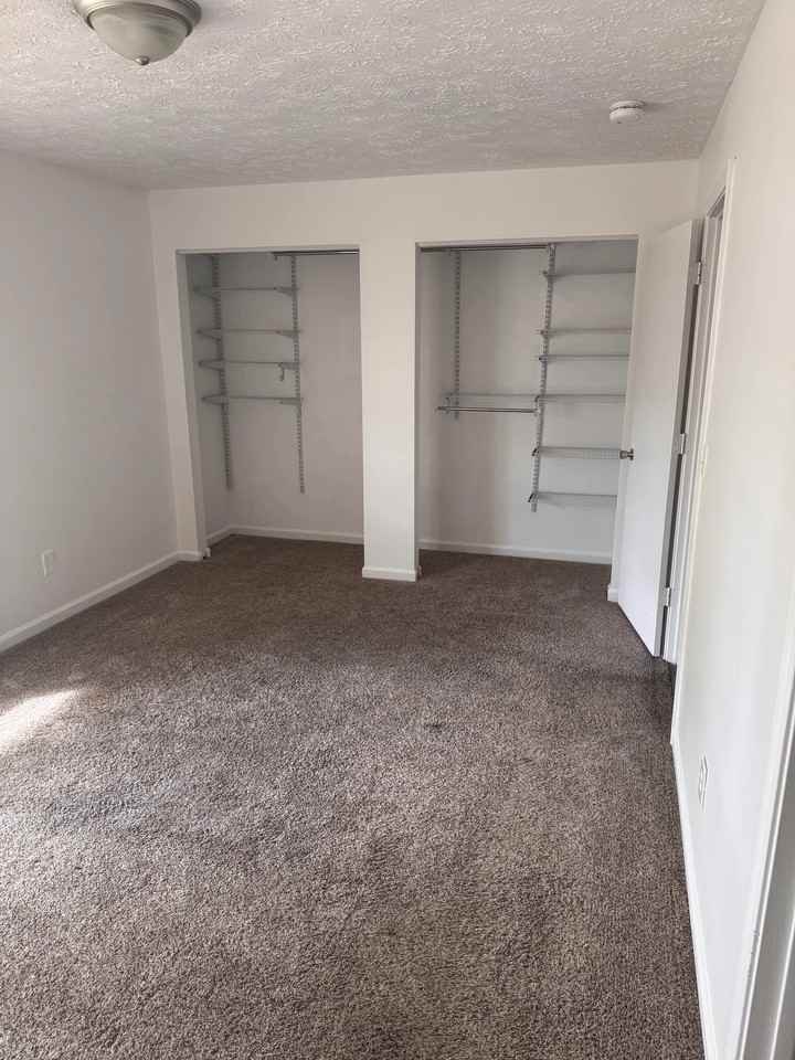 176 Kimberly Way Sw - Photo 3 of 12