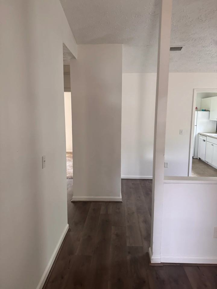 176 Kimberly Way Sw - Photo 4 of 12