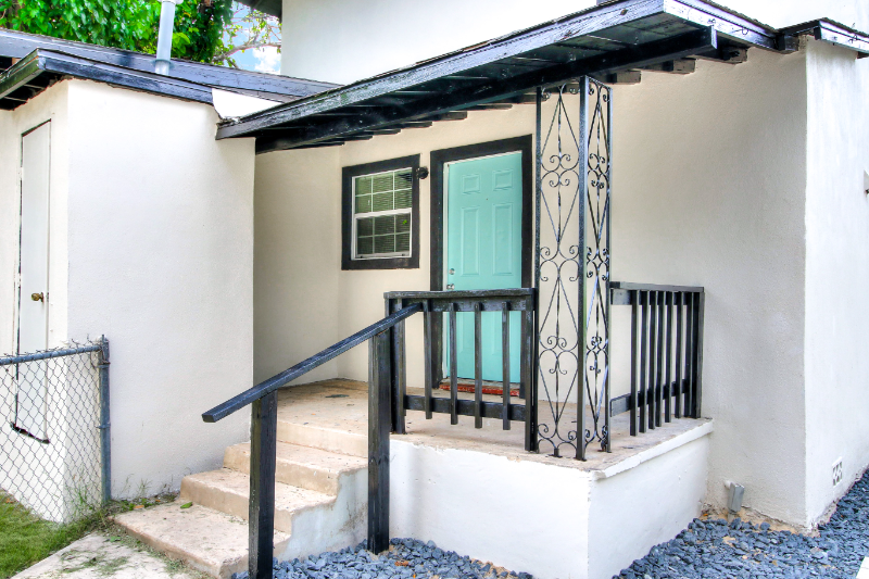 438 Pruitt Ave #1 - Photo 2 of 16