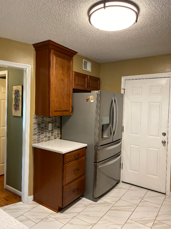 1415 E 153rd Ter - Photo 3 of 30