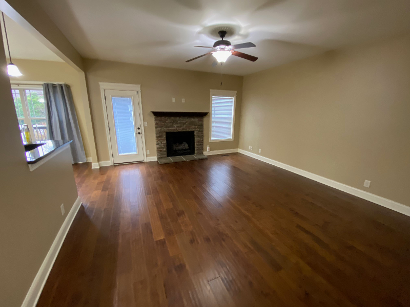 660 Richards Dr - Photo 2 of 30