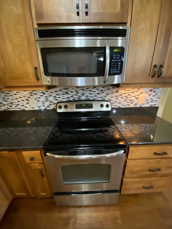 660 Richards Dr - Photo 7 of 30