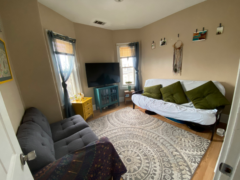 32 Termine Ave #3 - Photo 3 of 13