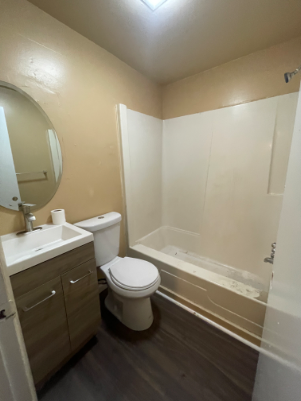 422 Mitchell Ave #REAR - Photo 2 of 9