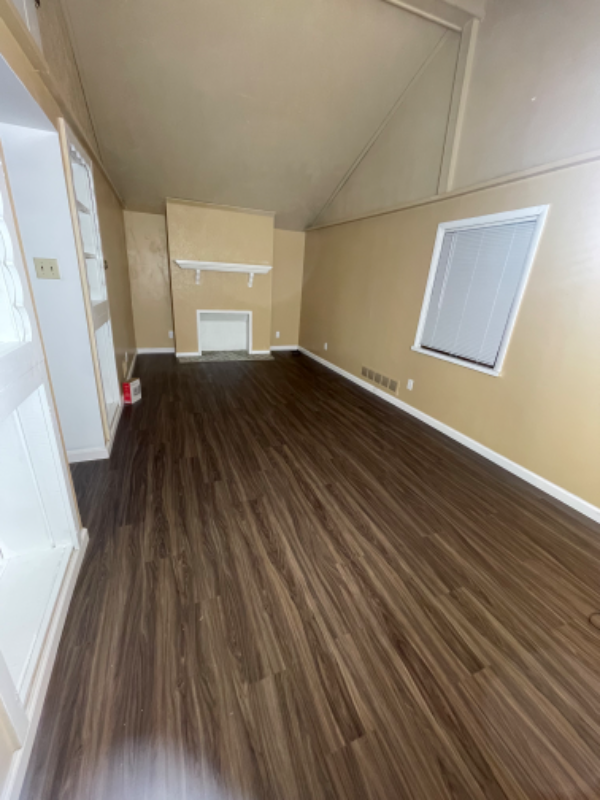 422 Mitchell Ave #REAR - Photo 5 of 9