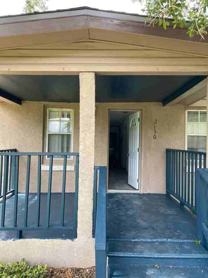 2150 Harrison St - Photo 2 of 12