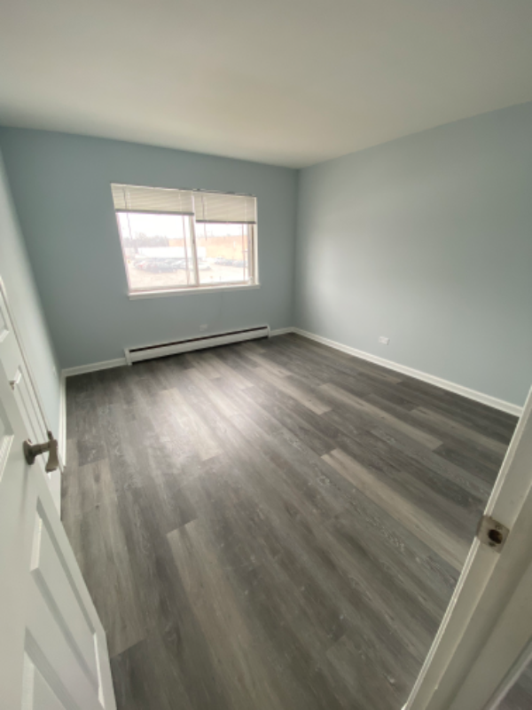 398 N 3rd Ave #4 - Photo 5 of 6