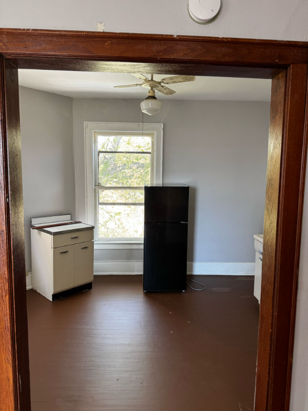 314 E Chicago St #17 - Photo 2 of 5