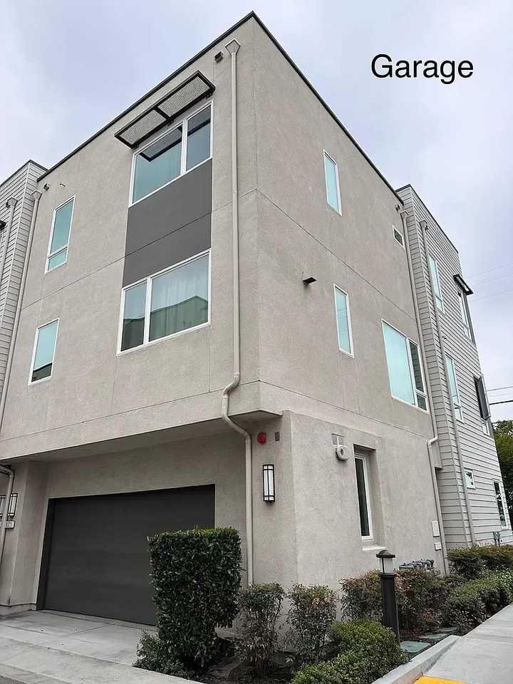 8021 5th St - Photo 5 of 10