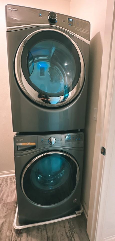 8021 5th St - Photo 6 of 10