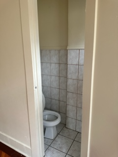 1557 W 29th St - Photo 3 of 16