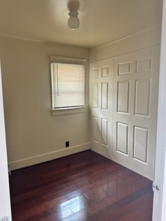 1557 W 29th St - Photo 6 of 16