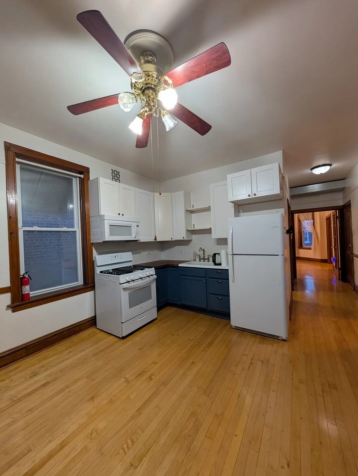 2505 S Harding Ave #2 - Photo 6 of 8