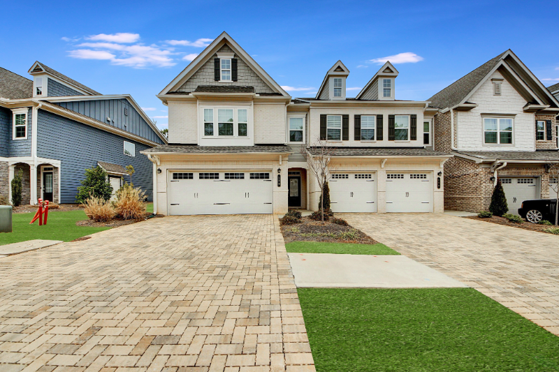 180 Duval Dr - Photo 2 of 42