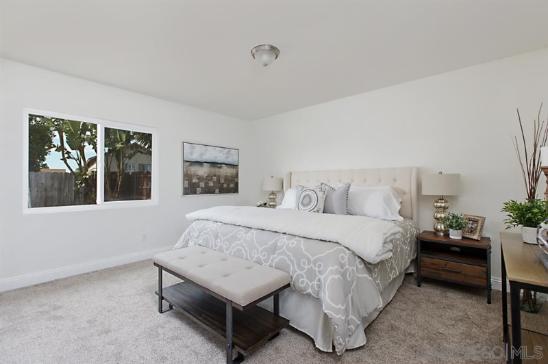 1512 Clavelita Pl - Photo 7 of 11