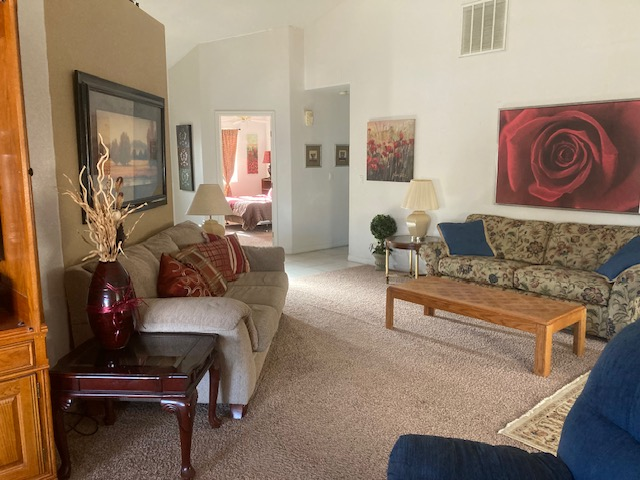 1807 Desert Dawn Dr - Photo 5 of 13