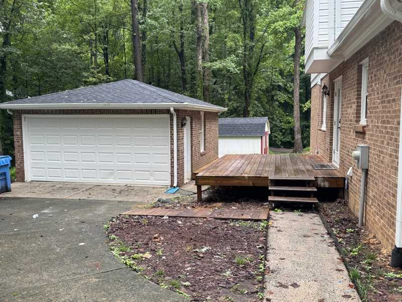 4723 Shea Ln - Photo 2 of 16