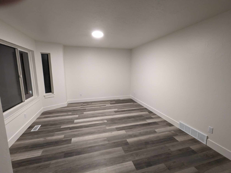 2645 Ne - Photo 2 of 17